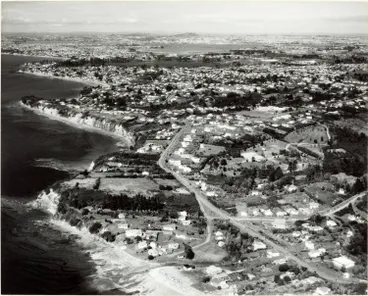 Image: Aerial view of Campbell's Bay and Castor Bay, Auckland, 1959
