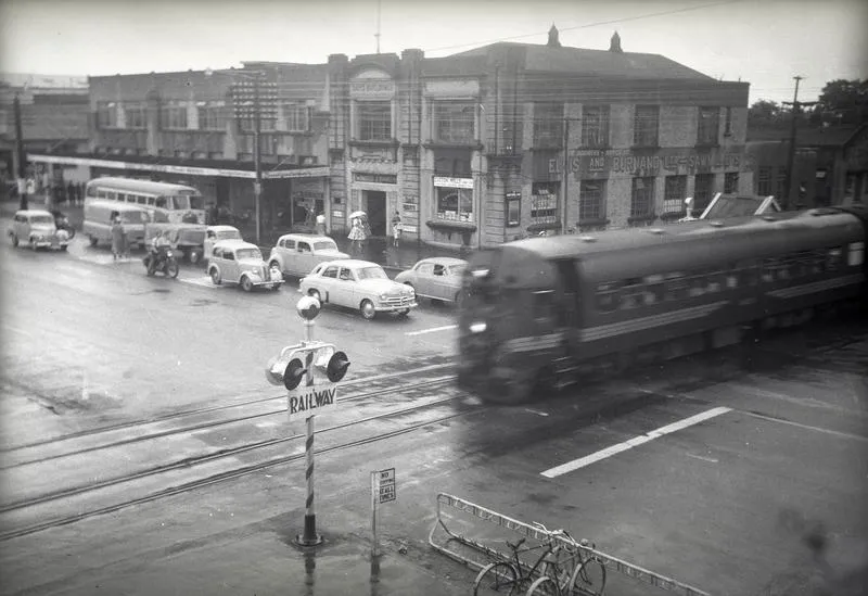 Railcar crossing Victoria Street
