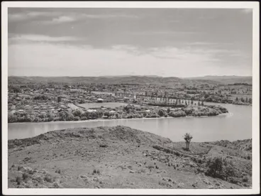 Image: Wairoa, from across Wairoa River