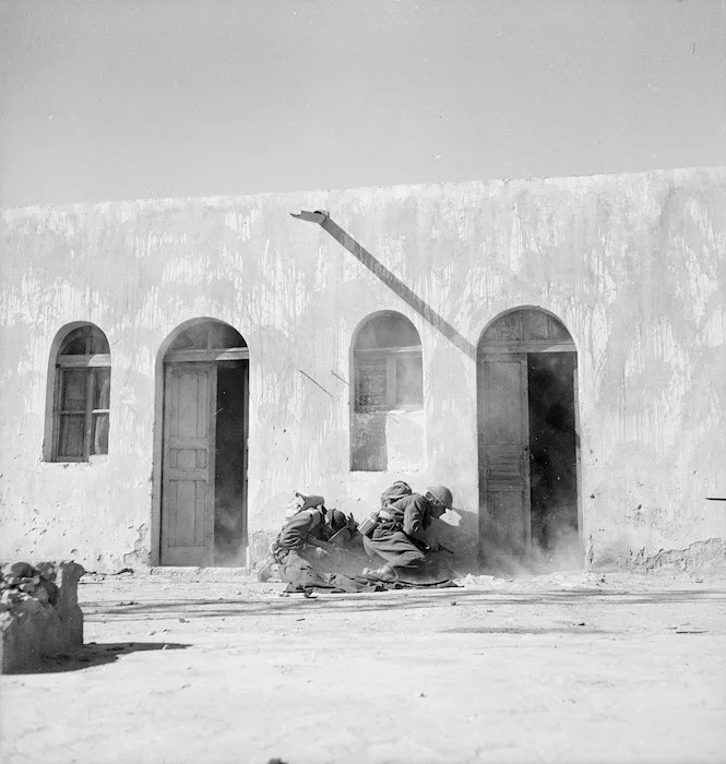 World War II soldiers, Western Desert, North Africa