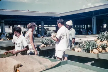 Image: Slide from the "Pacific Islands Coral Route" by Maurice McGreal