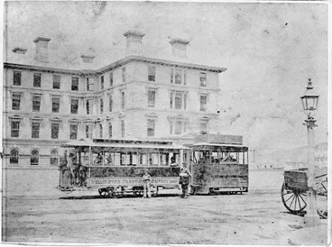 Image: Steam tram, Lambton Quay, Wellington