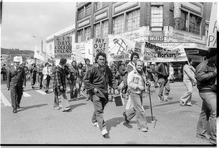 Mangere Bridge workers on march to Parliament
