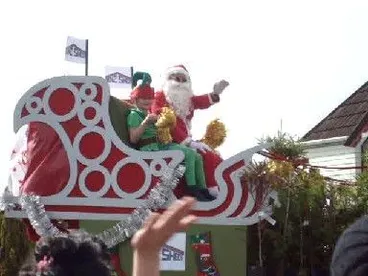 Image: Santa on Sleigh in Levin Christmas Parade 2011