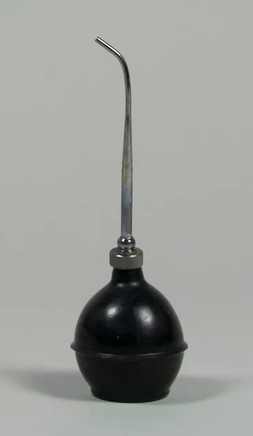 Image: Rubber dental bulb (black)