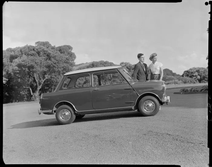 Catts Patterson, Riley "Elf" at Art Gallery