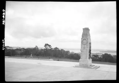[Auckland Cenotaph - Pukekawa/Auckland Domain]
