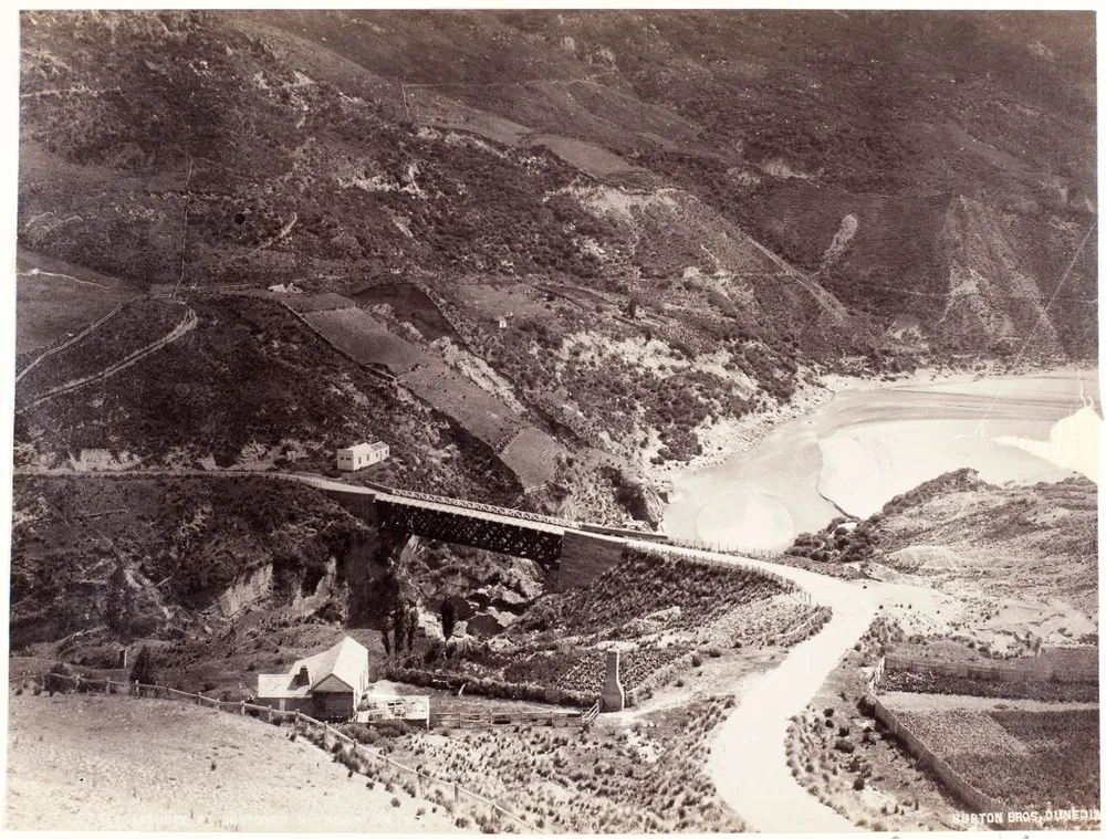 Arthurs Point - Shotover River