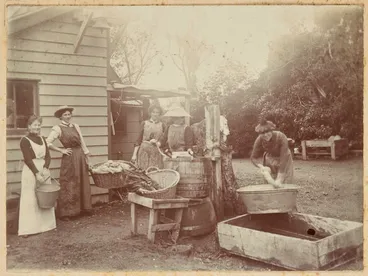 Image: Washing day at Newstead. From the album: Snapshot album - Nga Mahanga