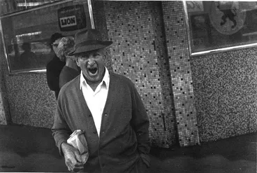 Image: Pub scenes