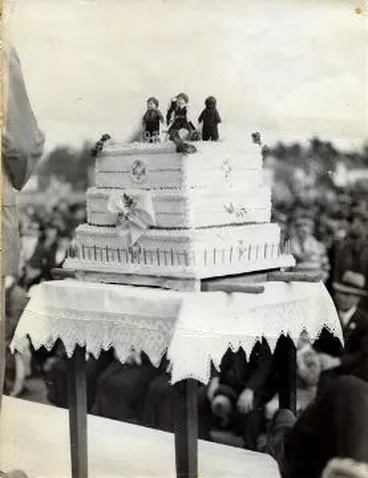 Image: Jubilee Cake: Martinborough District High School