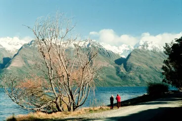 Image: Lake Wakatipu