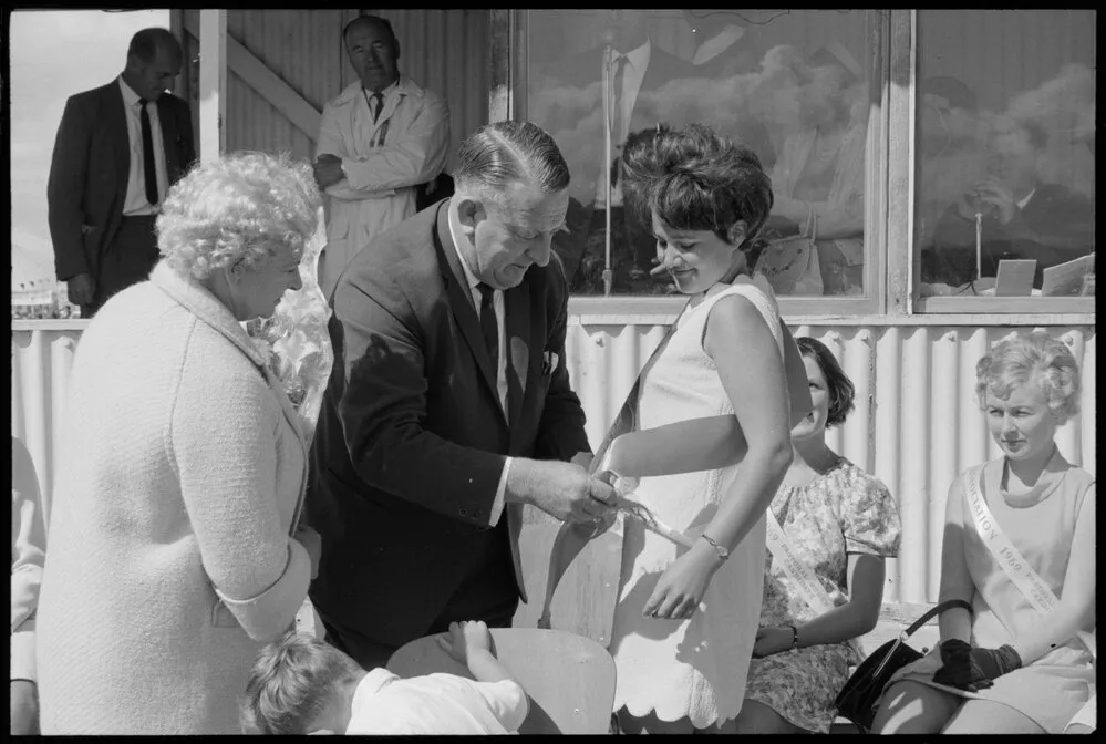 Te Puke Agriculture & Pastoral Show queen Lex Tait presented with sash