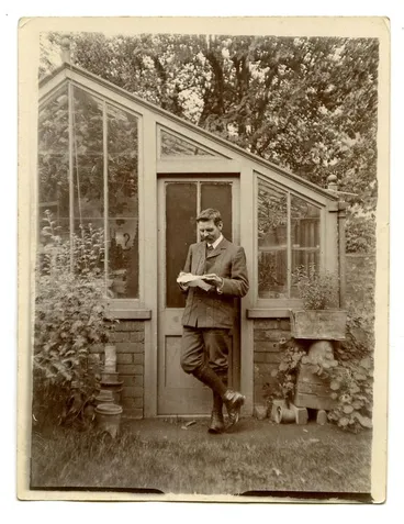 Image: Photograph, Black and White: Edgar Lovell-Smith