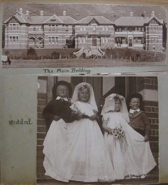 CH8-1, Van Asch School