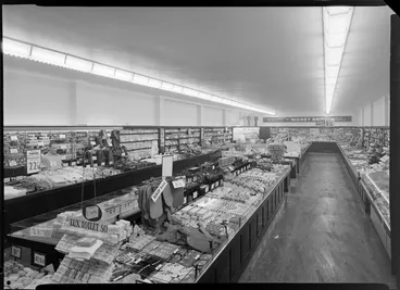 Image: Interior of Woolworths Petone
