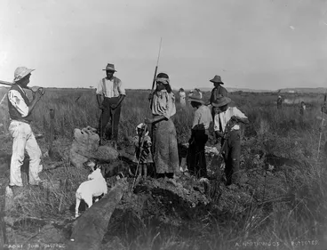 Image: Group gum digging