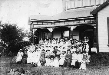 Carterton Lady Liverpool Committee: Photograph