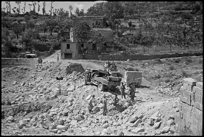 NZ engineers rebuilding bridges between Sora and Avezzano, Italy, World War II - Photograph taken by George Kaye