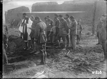 Image: Pioneer Battalion soldiers at funeral of Lieutenant-Colonel George A King, Ypres