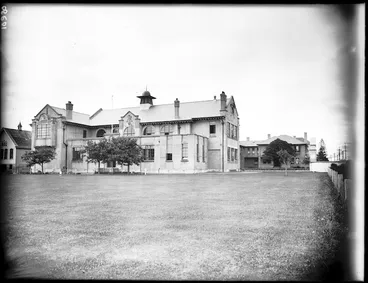 Image: Boys' High School, New Plymouth