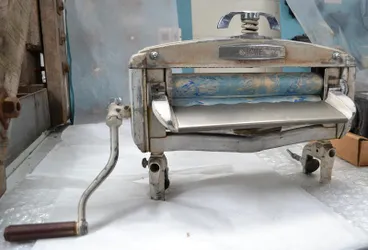 Image: Wringer / Mangle Acme