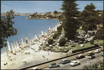 Image: Mission Bay, Auckland, N.Z. Colourchrome series W.T. 135, printed by Whitcombe and Tombs Ltd for the Felicity Card Co. Ltd