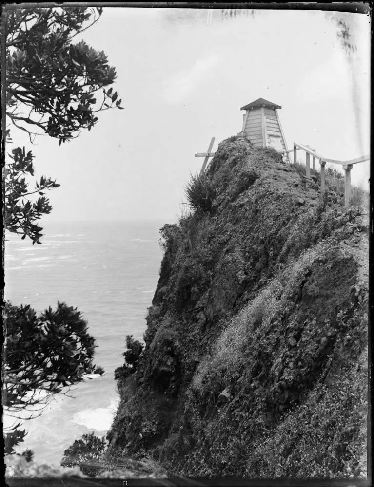 Lighthouse at Windy Point, Whatipū