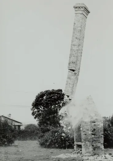 Image: Falling chimney, Papatoetoe, 1970