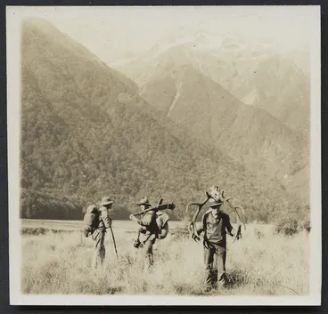 Image: Creator unknown : Photograph of hunters, Southern Alps