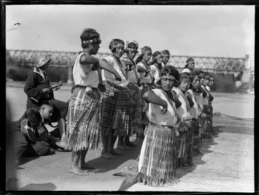 Image: Maori wahine performing an action song, Waikato