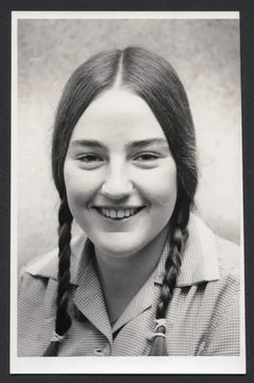 Image: [Teenage girl with plaits]