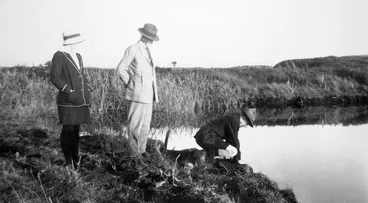 Image: Mr Elsdon Best at Pakau-hokio Lagoon, May 31 1931
