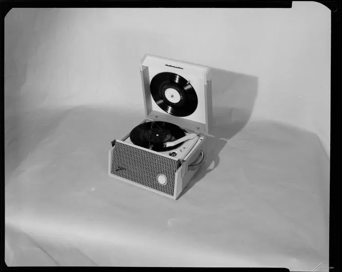 Portable HMV transistor record player