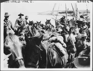 Image: Creator unknown :Photograph of WWI soldiers with horses