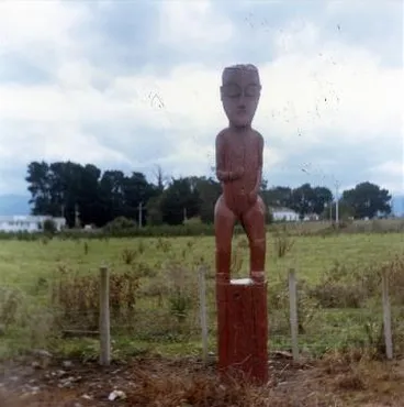 Image: Papawai whakapakoko: Photograph