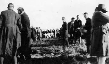 Funeral of Niniwa Heremaia : digital image