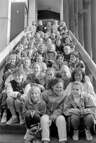 Karori Normal School choir, 1989 Image: Karori Normal School choir, 1989