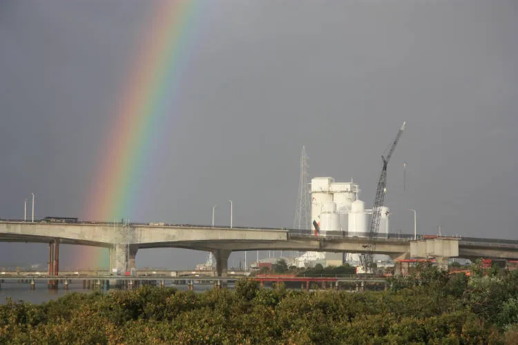 Rainbow over the Māngere Bridge, Onehunga, 2009