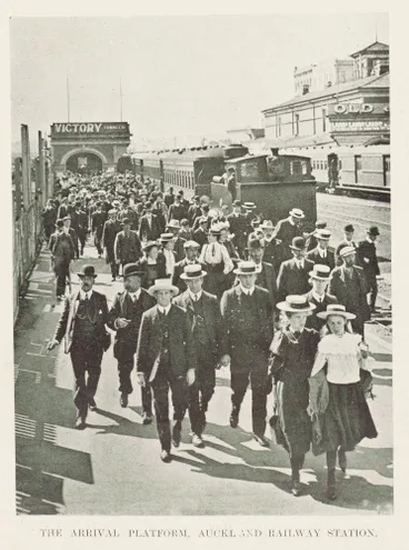 Image: The arrival platform, Auckland Railway Station