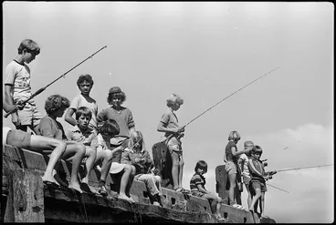 Image: Children fishing from Days Bay Wharf - Photograph taken by Ian Mackley