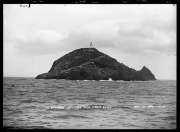Image: Brothers Lighthouse, Cook Strait