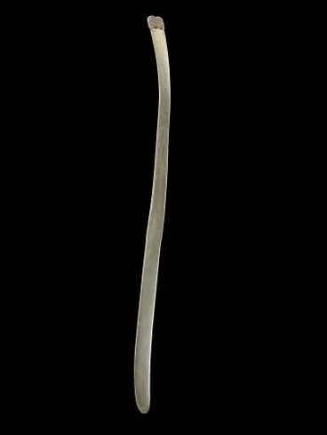 Image: Hoeroa (whale bone weapon)