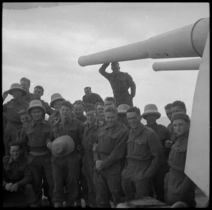 NZ troops on board warship on way to Greece