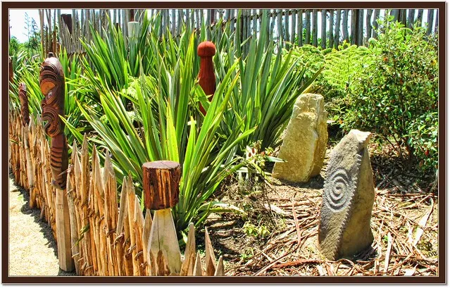 Maori Garden Border