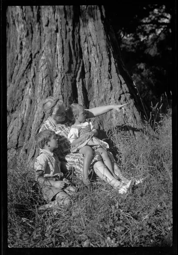 Image: Evelyn Page with her children Anna and Sebastian, 'Waitahuna', Governors Bay, Xmas holiday 1944