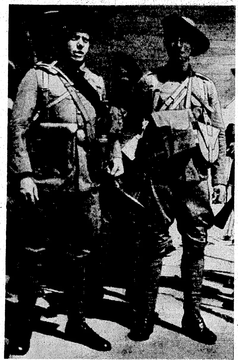 Mew of a combined Netherlands army and navy landing party at a port in [the Dutch East Indies, where there has been much activity owing -to Japan's • expansionist' policy towards the South'Pacific^ (Evening Post, 03 May 1941)