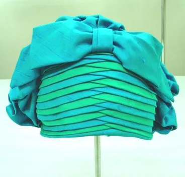 Image: Hat: Turquoise