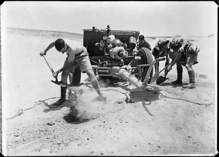 Artillery training at Maadi Camp