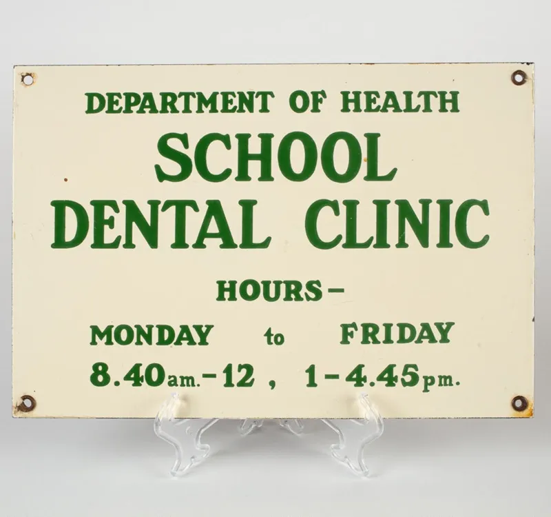 Nameplate, School Dental Clinic